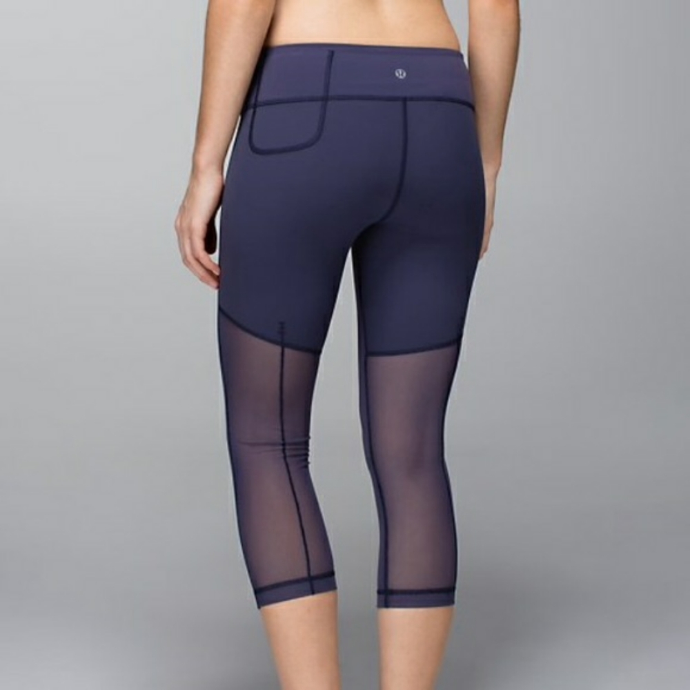 Lululemon Mesh Back Crops - Picture 5 of 5